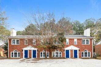 Building Photo - 1305 Sweet Pine Dr