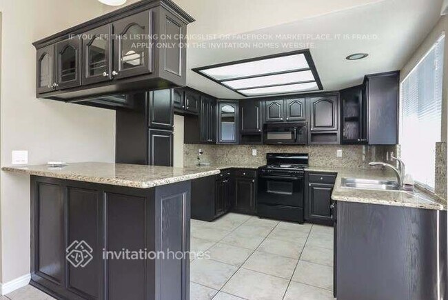 Foto del edificio - 11642 Queensborough St