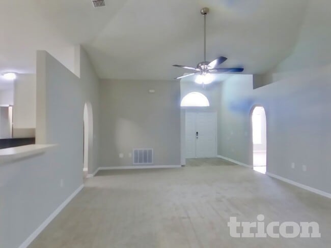 Building Photo - 7439 Lawn Tennis Ln