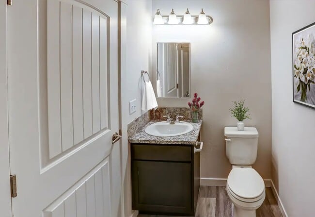Interior Photo - Creekside Townhomes