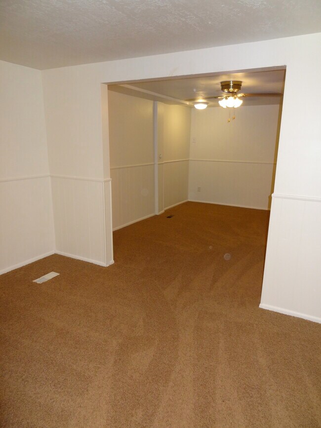 Foto del edificio - 2156 E Falcon Way