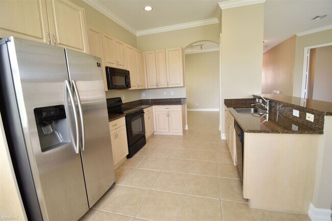 Building Photo - 2 br, 2 bath Townhome - 12040 Lucca Street...