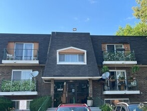 Building Photo - 3854 S Parkway Dr