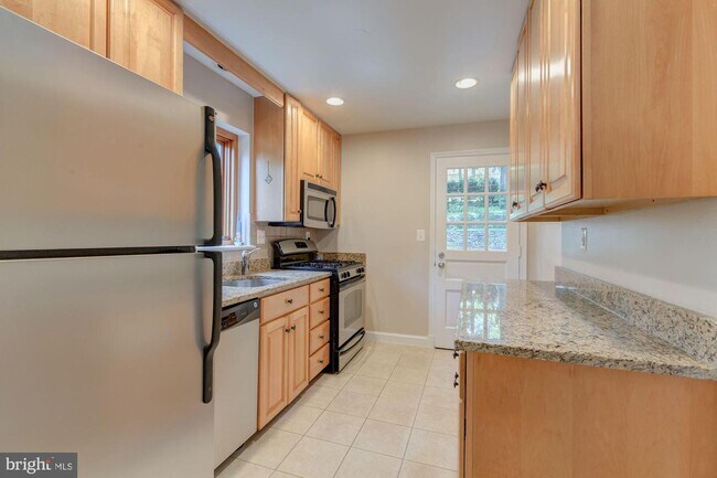Building Photo - 408 E Timber Branch Pkwy