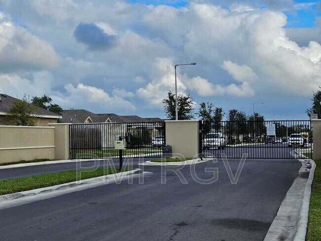 Foto del edificio - 5600 Nightingale Ave