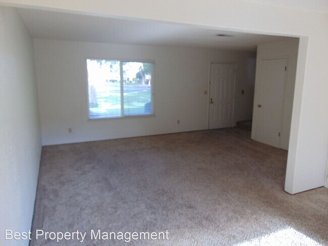 Building Photo - 3 br, 1.5 bath House - 3647 Carrigan Common