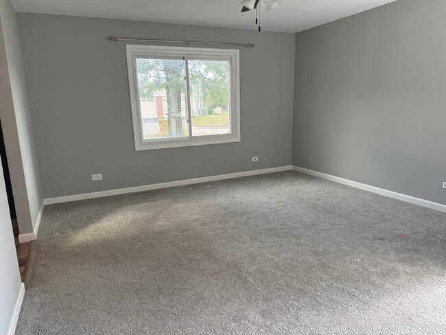 Building Photo - 1742 Amherst Cir
