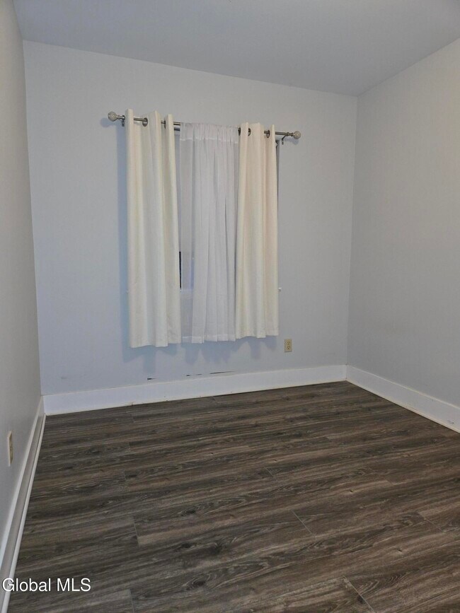 Foto del edificio - 93 Ridgewood Terrace