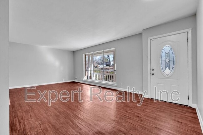 Foto del edificio - 2416 4th St NW