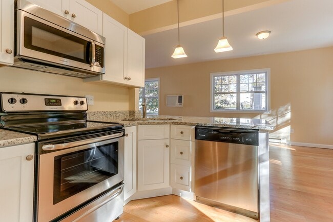 Photo - 51 Warner St Townhome