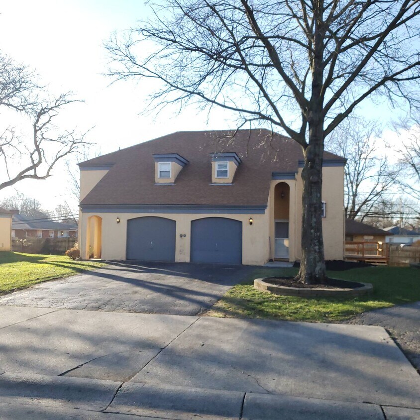 Primary Photo - 3037 Clairpoint Way