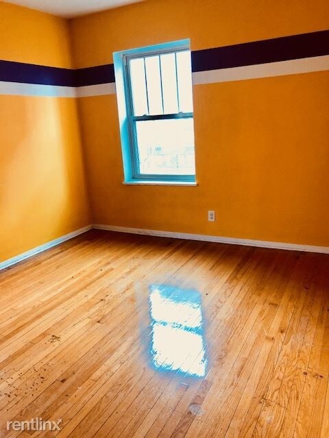 Building Photo - 6909 S Crandon Ave