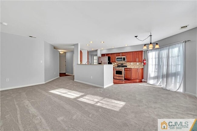Building Photo - 7162 Elm Ct