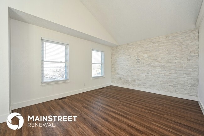 Building Photo - 17476 E Plateau Dr