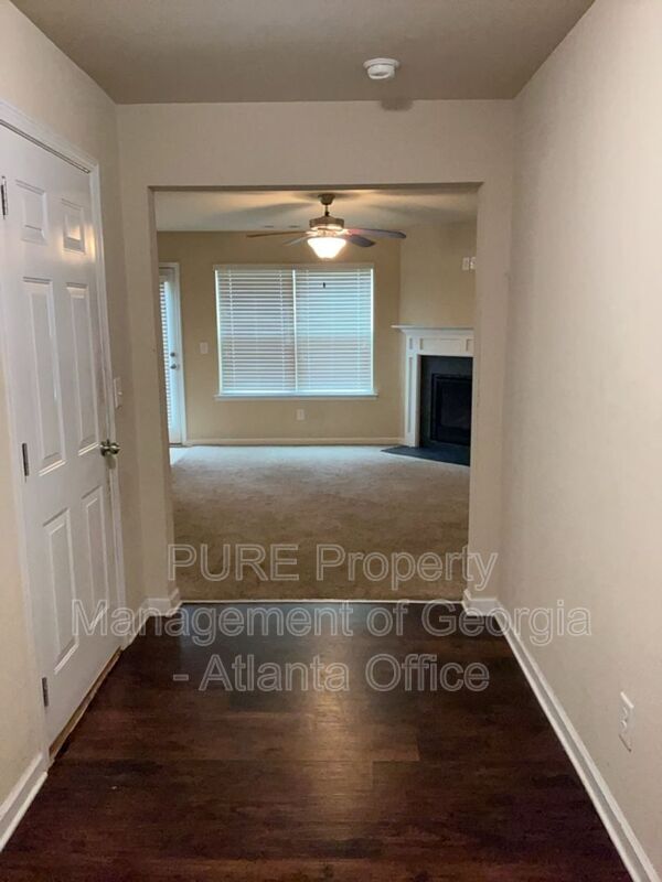 Foto del edificio - 400 Brookwood Crossing