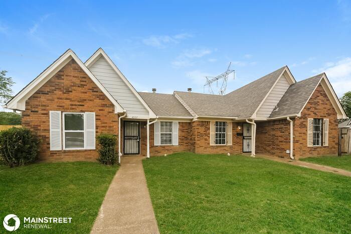 Primary Photo - 4557 Summer Creek, Memphis, TN 38141