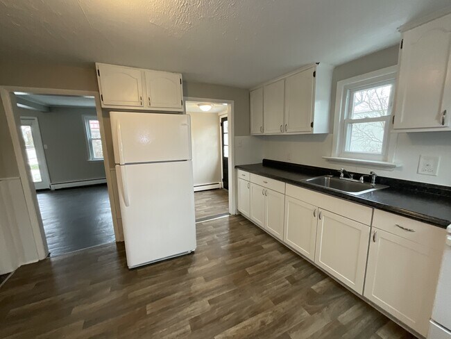 Foto del edificio - 422 N High St