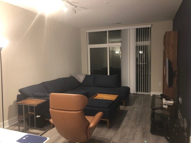 Foto del edificio - 145 Riverhaven Dr