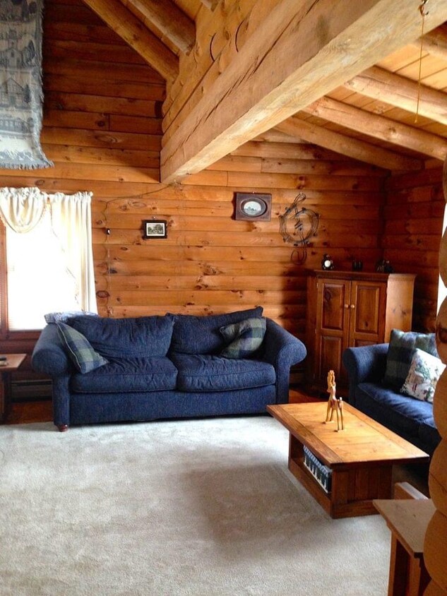 Livingroom - 137 Marshall St