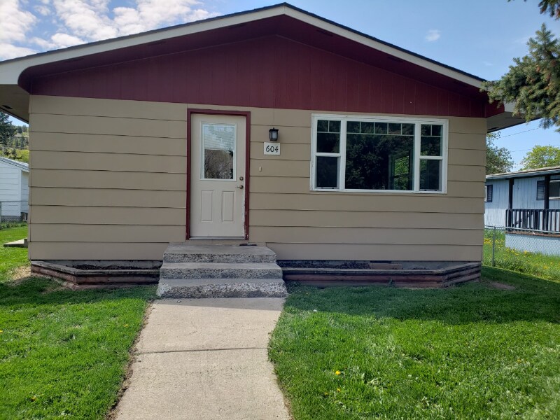 Foto principal - 604 15th Ave E