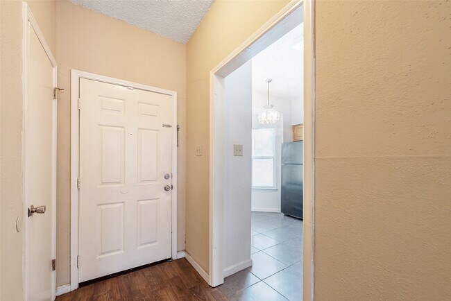 Foto del edificio - 12400 Brookglade Cir
