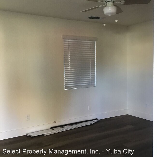 Foto del edificio - 3 br, 1 bath House - 454 Emerson Ave