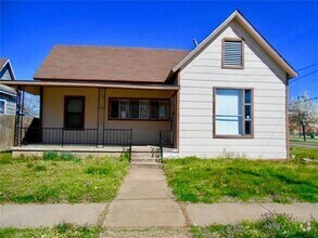 Building Photo - 1025 Chaffin St