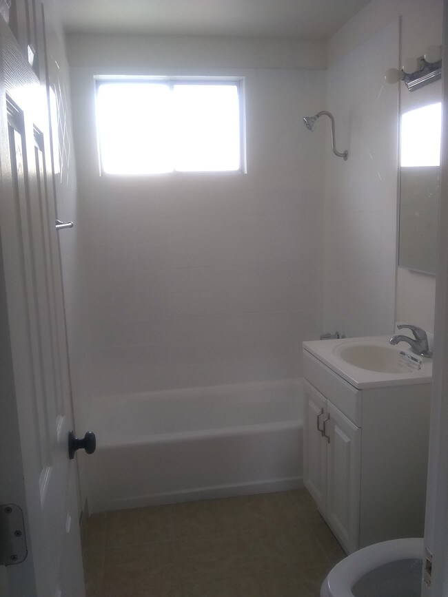 Baño - 1608 260th St