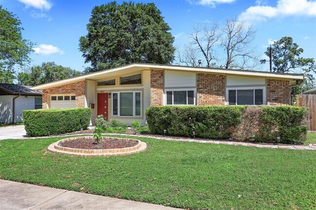 Foto del edificio - 4922 Hialeah Dr
