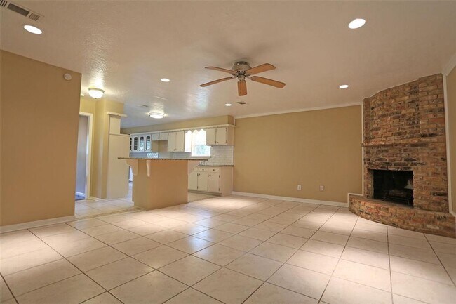Foto del edificio - 16619 Seawolf Dr
