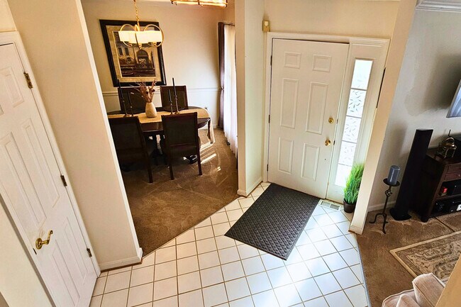 Foto del edificio - 908 Berwick Dr