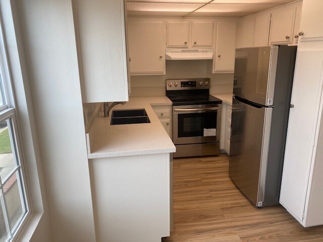 new quartz countertops - 6164 S Pacific Coast Hwy