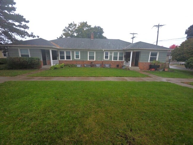 Foto del edificio - 2056 Bayard Ave