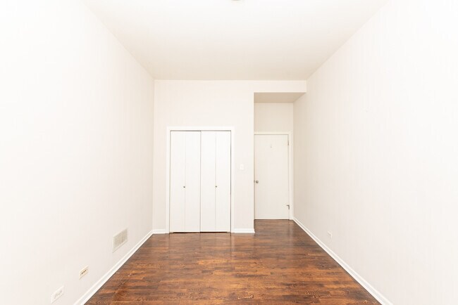 Foto del edificio - 2207 W Race Ave