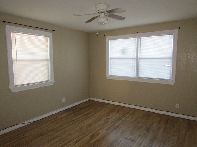 Foto del edificio - 3135 N Dixie Blvd