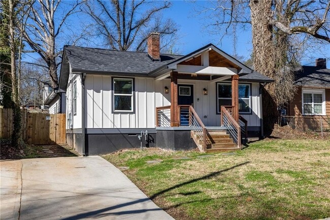 Building Photo - 883 Gaston St SW