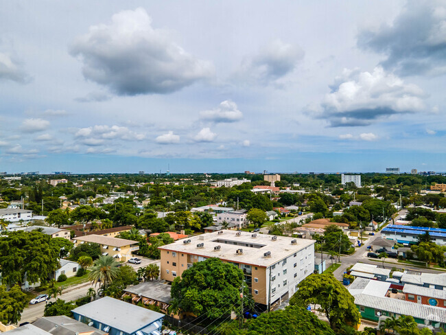 Building Photo - Fillmore Condominium Apartments