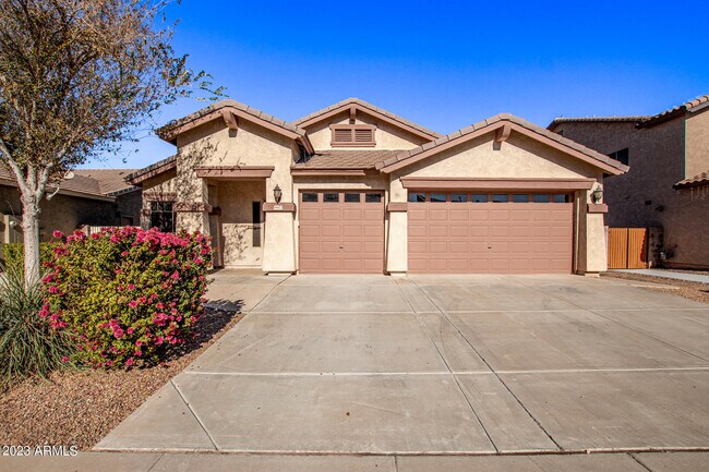 Foto del edificio - 44472 Copper Trail