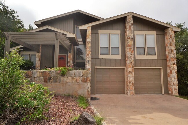 Foto del edificio - Large 3/2 in Great Hills w/ Treetop Views