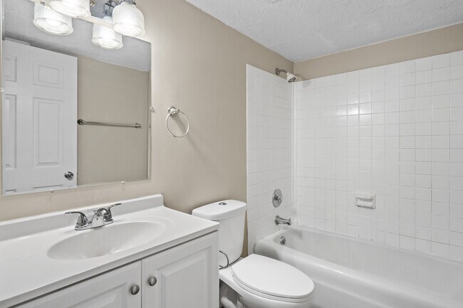 Foto del edificio - 2750-2780 Tech Dr