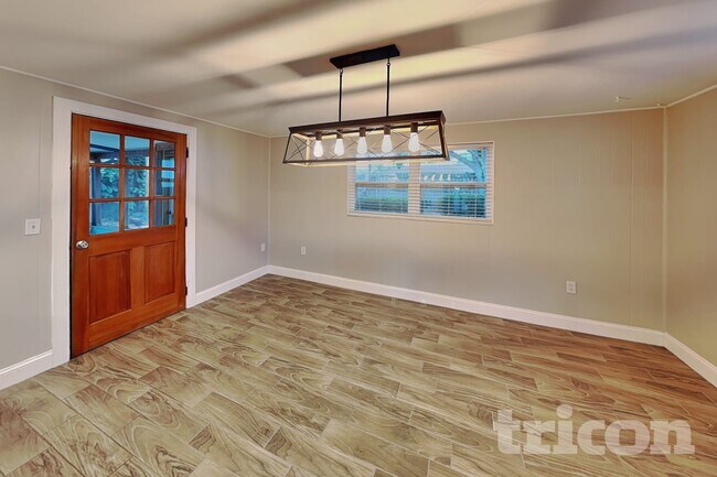 Foto del edificio - 1705 Coppertree Dr