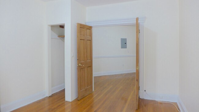 Foto del edificio - 382 Riverway