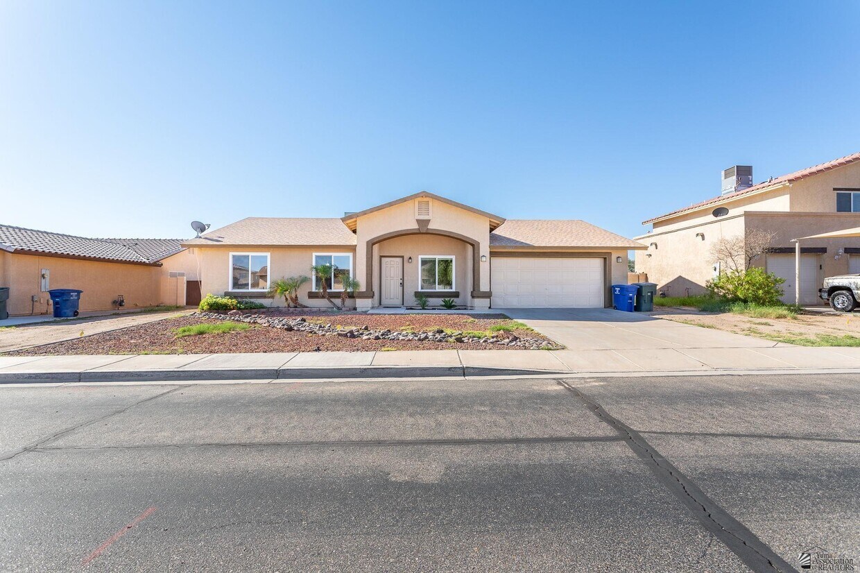 Foto principal - 8807 E 26th St