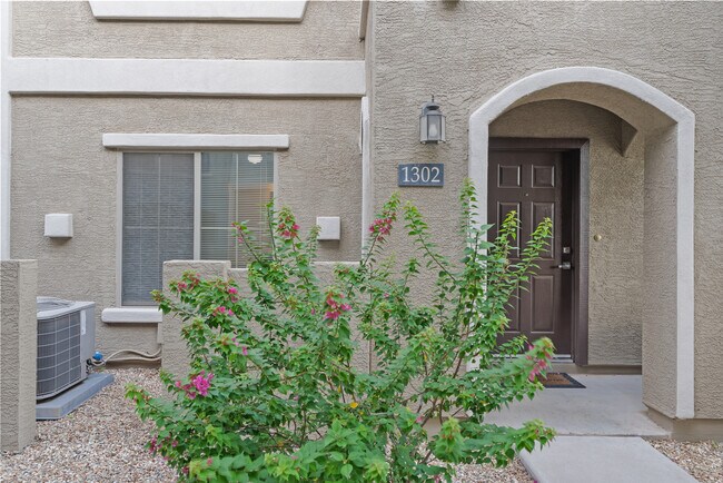 Foto del edificio - 2150 W Alameda Rd