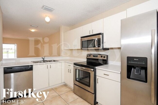 Building Photo - 17755 SW 140th Ct