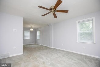Building Photo - 1726 Redwood Ave