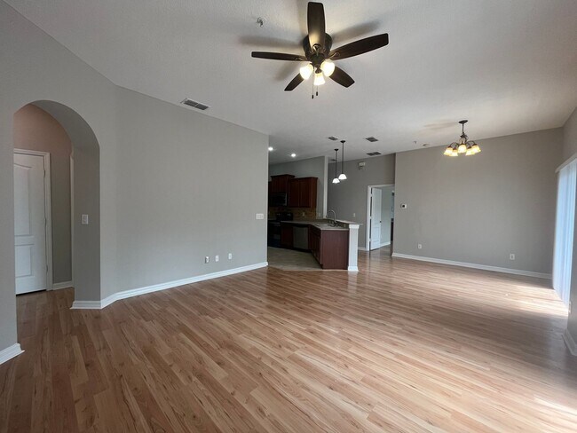 Building Photo - Stunning two-bedroom, two-bathroom townhou...