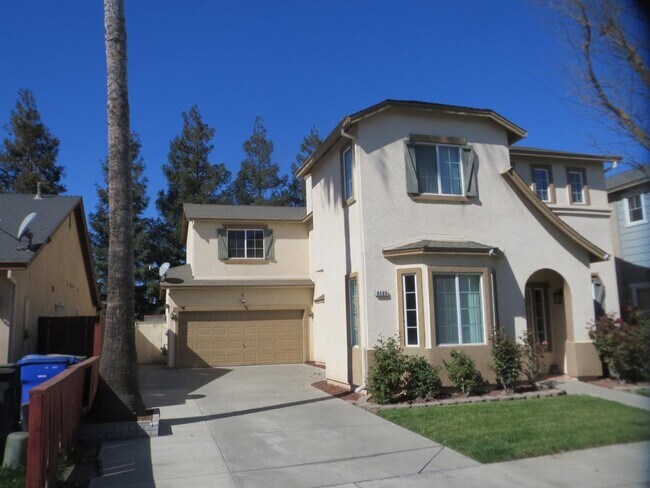 Foto del edificio - 4125 Pathway Ln