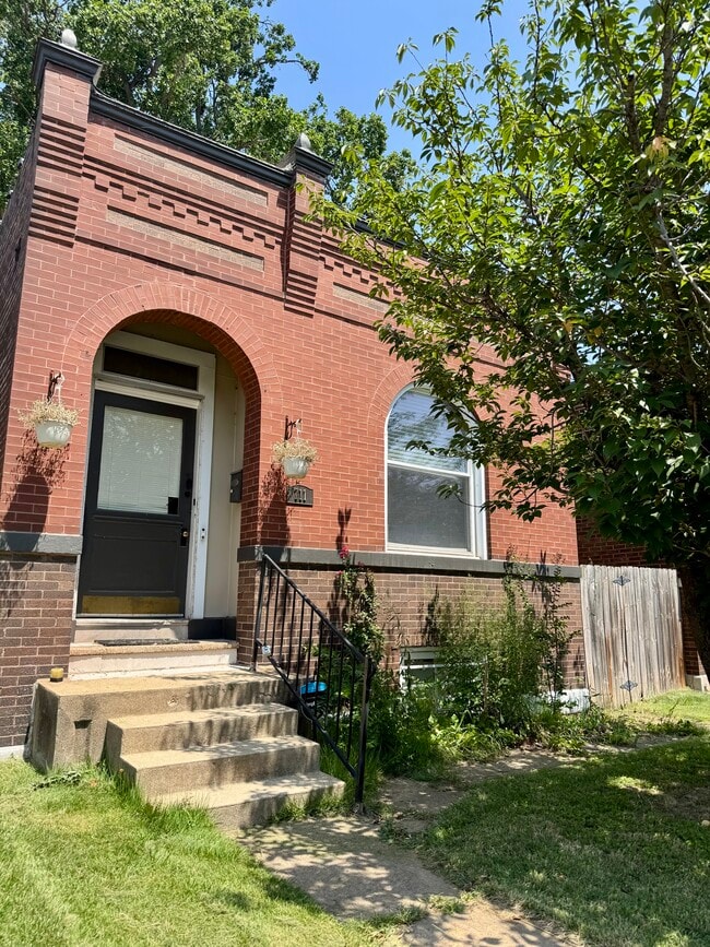 Building Photo - 711 Wilmington Ave