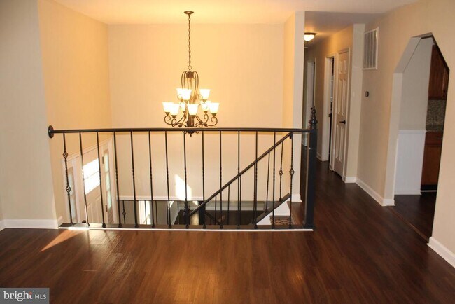 Building Photo - 4514 Vicky Ln